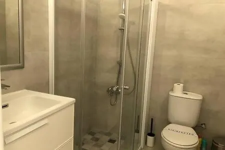 Kings Palace - Superb 2 Bed Ground Floor דירה *