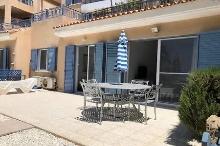 Kings Palace - Superb 2 Bed Ground Floor Διαμέρισμα Πάφος
