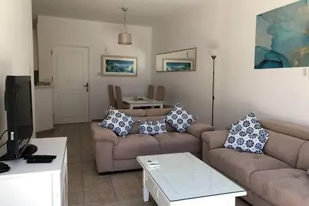 Kings Palace - Superb 2 Bed Ground Floor דירה